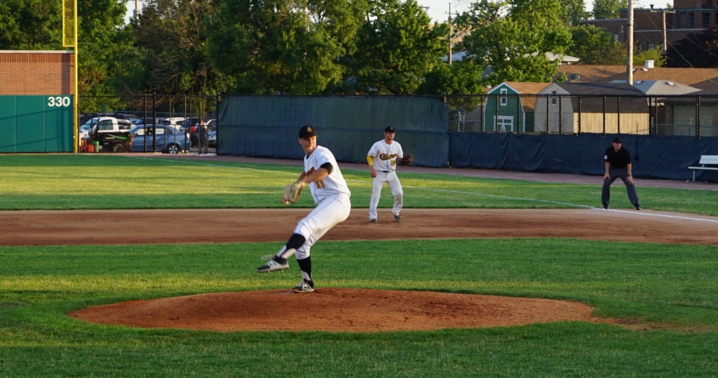 Serbian Baseball nacional team Srpski beizbol nacionalni tim u Americi. beizbol utakmca Srbija Oilmen Serbia Oilmen USA Srpska Televizija Cikago Serbian Television USA