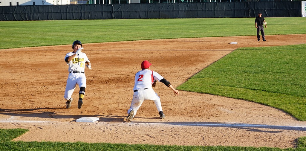 Serbian Baseball nacional team Srpski beizbol nacionalni tim u Americi. beizbol utakmca Srbija Oilmen Serbia Oilmen USA Srpska Televizija Cikago Serbian Television USA