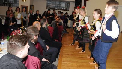 Folklorna grupa pri hramu svetog Strefana Dečanskog okuplja više od 40 srpske dece1
