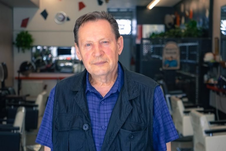 Gradimir Markovic SIMPLY CHIC, FRIZERSKI SALON U ČIKAGU SA DUGOM TRADICIJOM