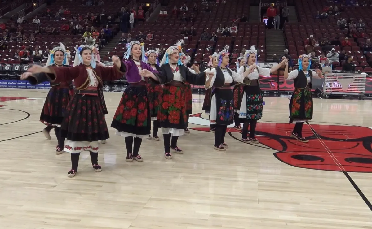folklor-united-center3