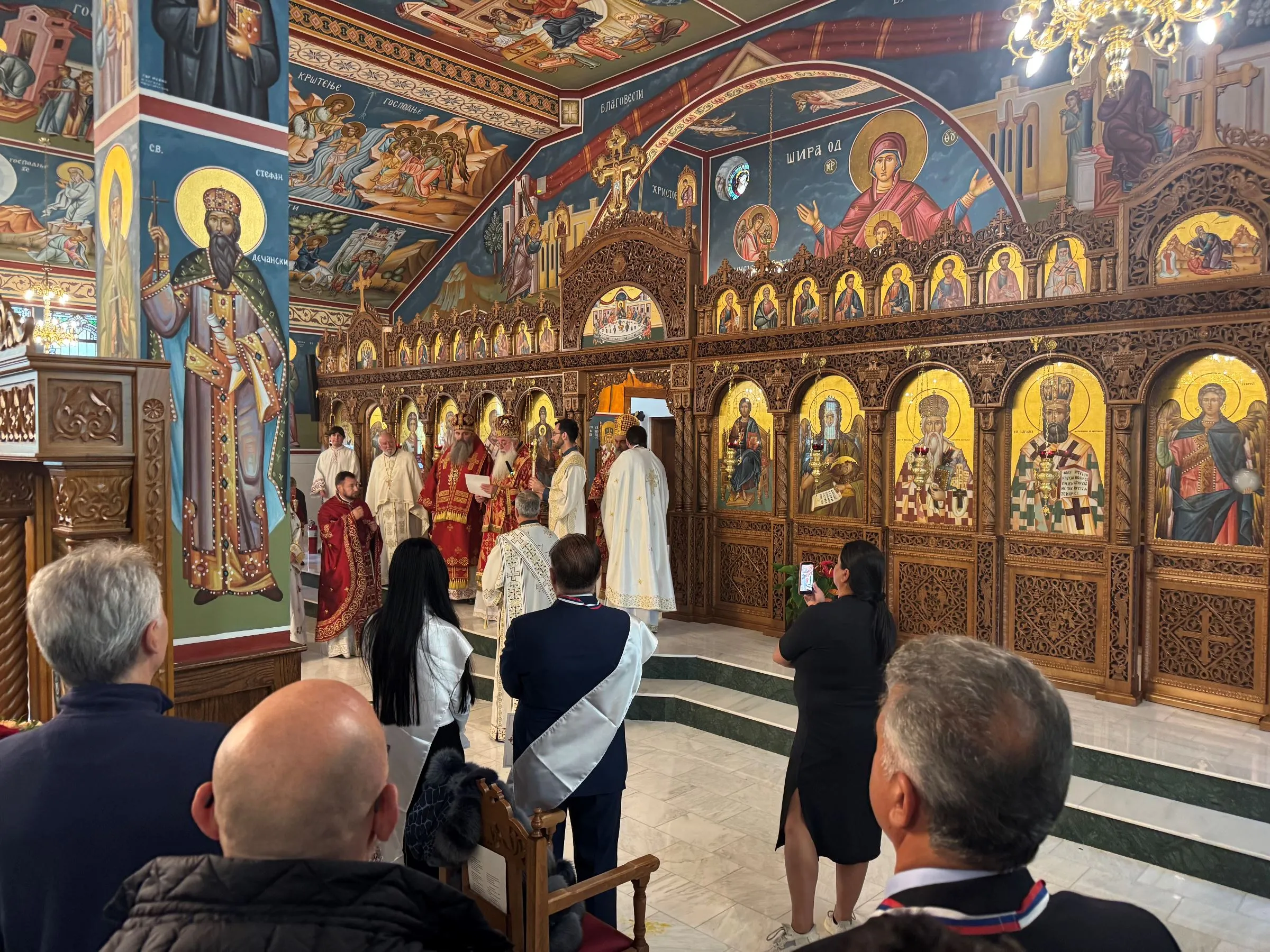 Crkva Svetog Nikole Lyons - osvećenje fresaka 2025