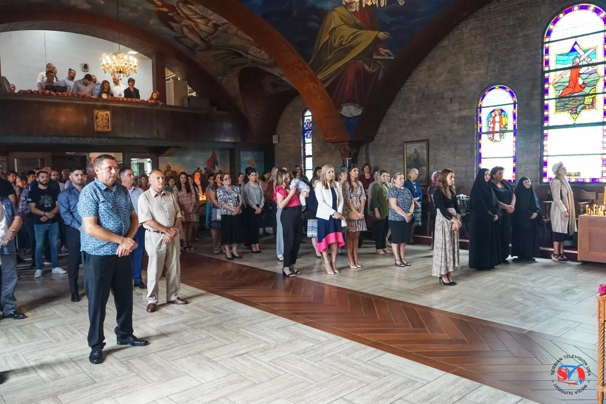 Slava_Kola_Srpskih_Sestara_pri_crkvi_Sv._Jovan_Krstitelj_-_Belwood